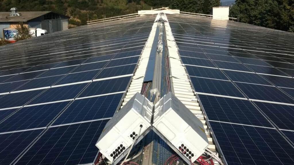 Impianto fotovoltaico sul tetto di Del Bello Costruzioni